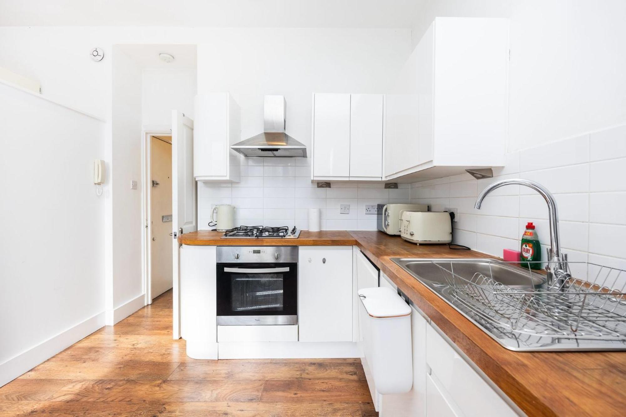 Stylish Studio Apartment In Fulham London Exterior photo