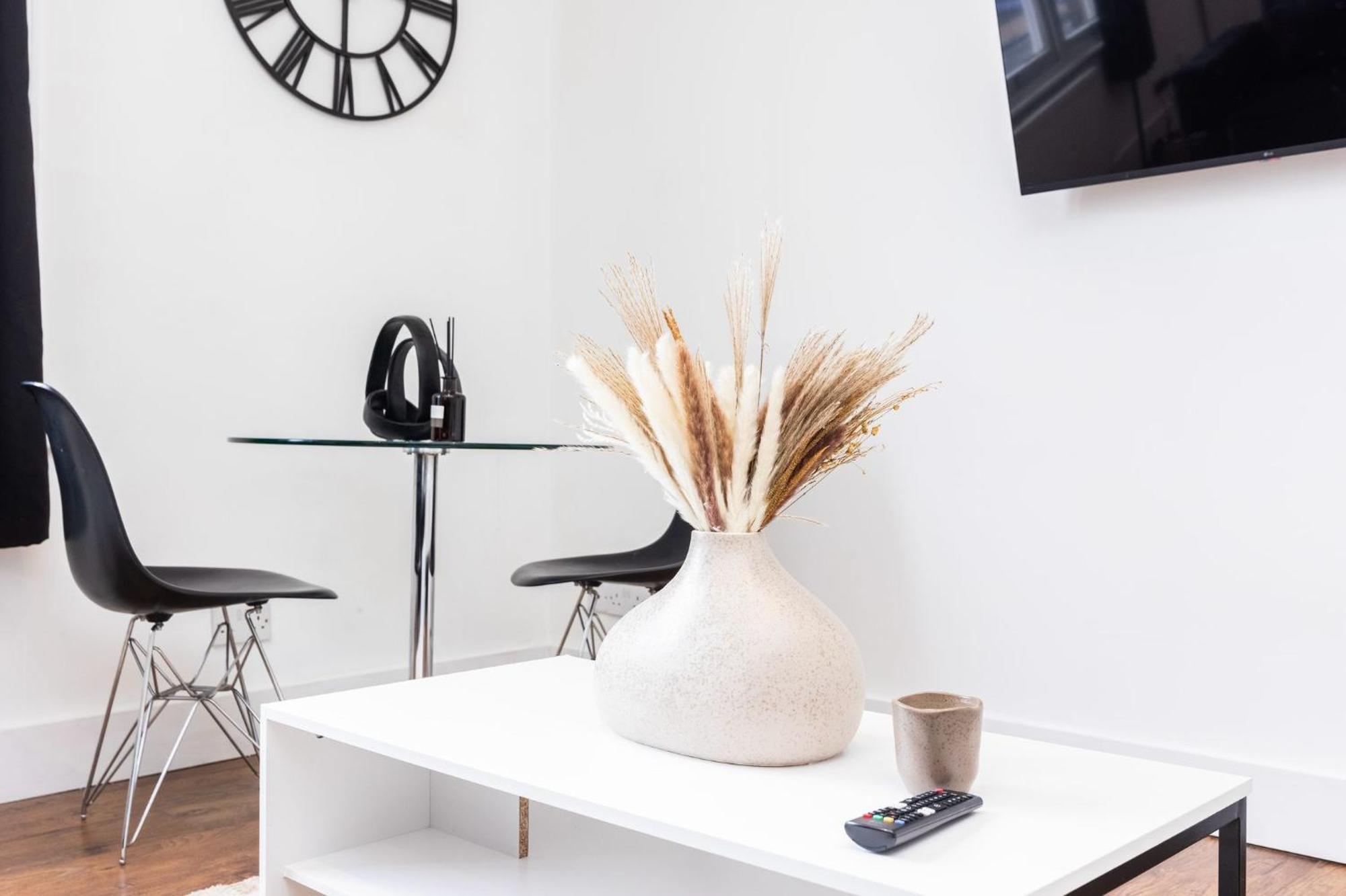 Stylish Studio Apartment In Fulham London Exterior photo